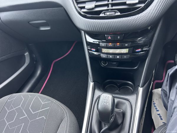 2018 PEUGEOT 2008 1.2 PURETEC VERY LOW KMS 378036534