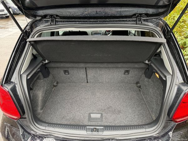 Volkswagen Polo Automatic 2016 1.2 Petrol 378105893