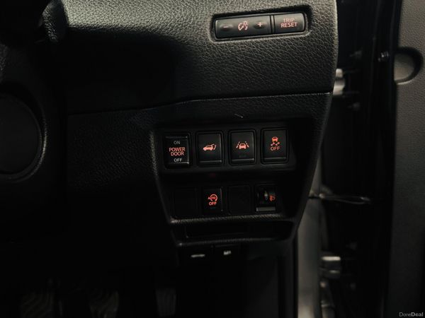 Nissan X-Trail 1.6-Premium-7 seater-Pan Roof 378116392