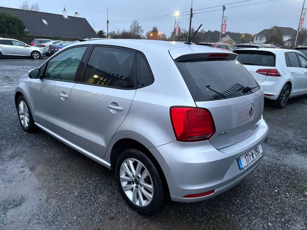 2017 Volkswagen Polo 378129735