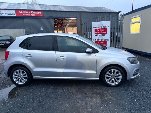 2017 Volkswagen Polo 378129737