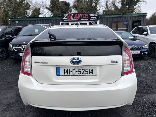 141 Toyota Prius Half Leather 378133341