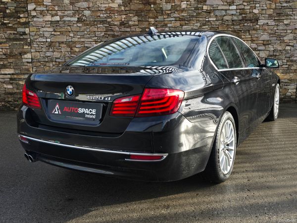 141 BMW 520d Luxury Automatic 378240679