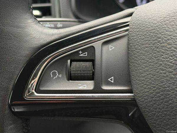 Immaculate Low km Auto 201 Skoda Karoq! 378258913