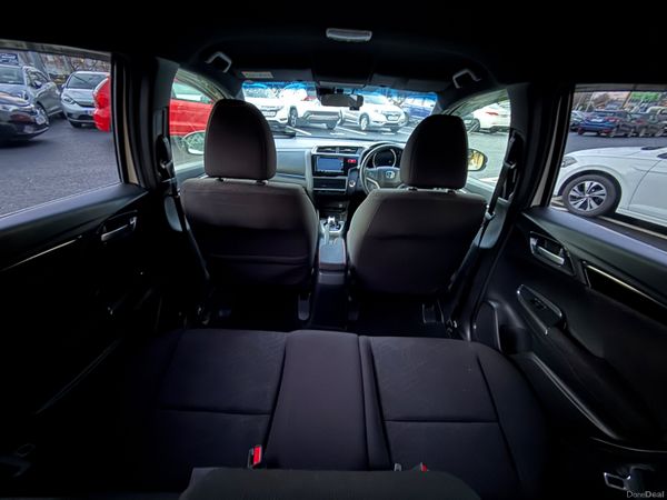 2015 Honda Fit 1.5 Hybrid Auto, Immaculate 378263417