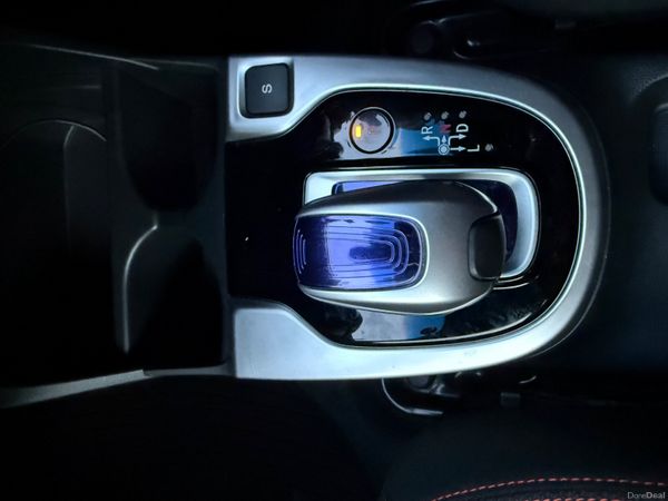 2015 Honda Fit 1.5 Hybrid Auto, Immaculate 378263419