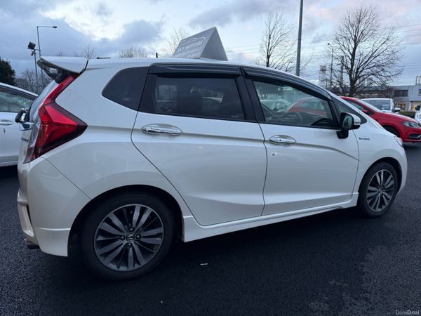 2015 Honda Fit 1.5 Hybrid Auto, Immaculate 378263421