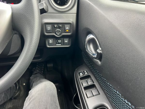 151 Nissan Note 1.2 Autos 378272323