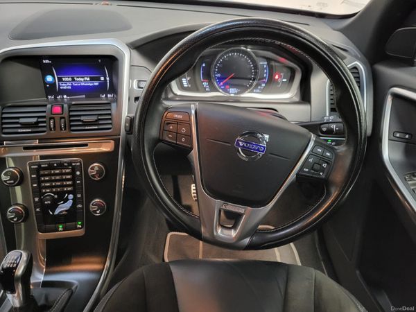 172 VOLVO XC60 2.0D R-DESIGN - LOW MILES - 378203355