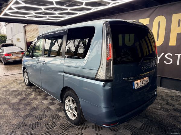 Nissan Serena 2013 378211396