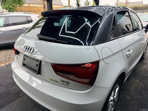 Audi A1 378215437