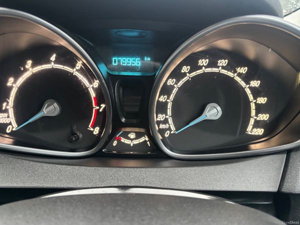 Ford Fiesta 2014 LOW KMS 378233351