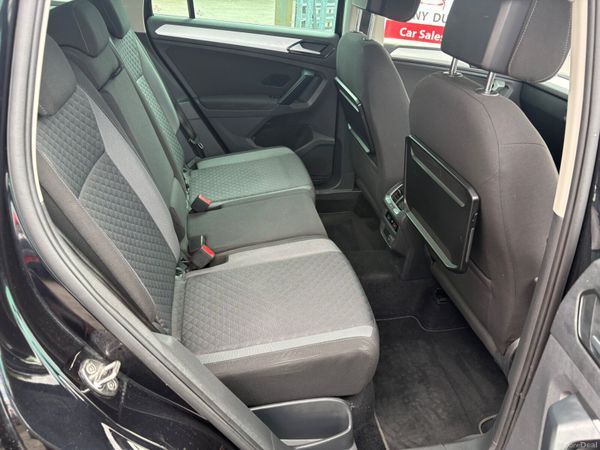 Volkswagen Tiguan 2.0tdi SE 378348674