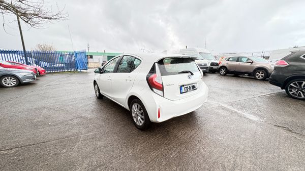 Toyota Aqua 2017 Hybrid Automatic 378361753