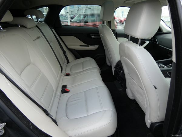 Jaguar F-Pace RWD 2.0 D 180PS Chequered Flag Auto 378379896
