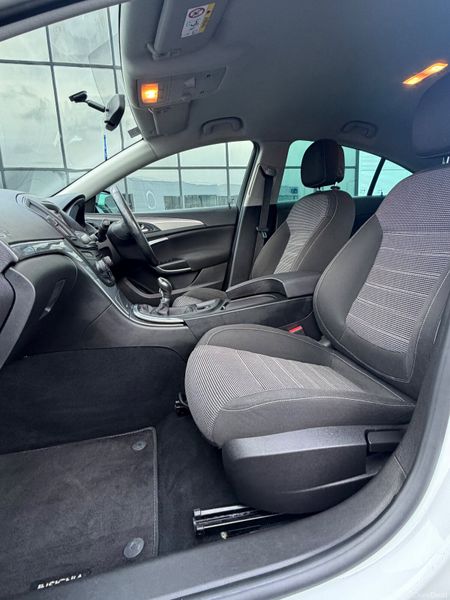 152 Vauxhall Insignia *NCT *Tax 378392851