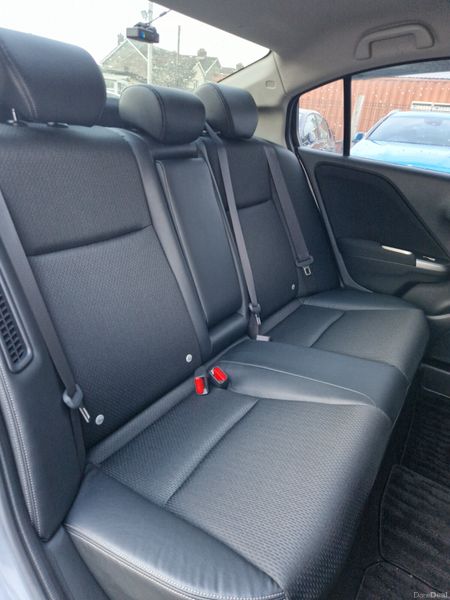 Honda Grace 2019 |High spec hybrid *low mileage* 378397351