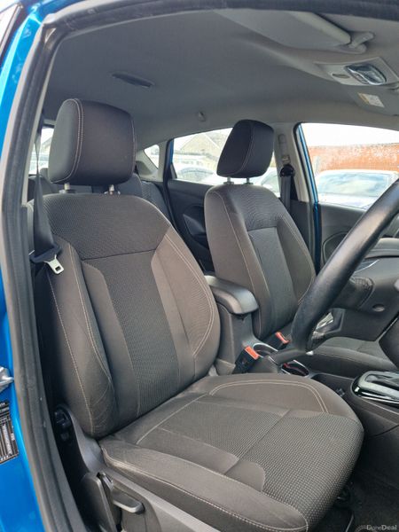 2016 Ford Fiesta 1.0L petrol Auto 378398040