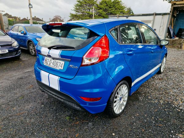 2016 Ford Fiesta 1.0L petrol Auto 378398039