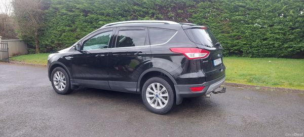 Ford Kuga 2016 378307067