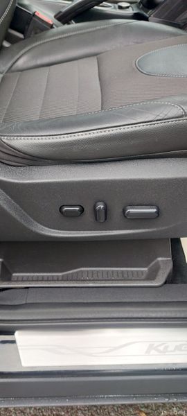 Ford Kuga 2016 378307327