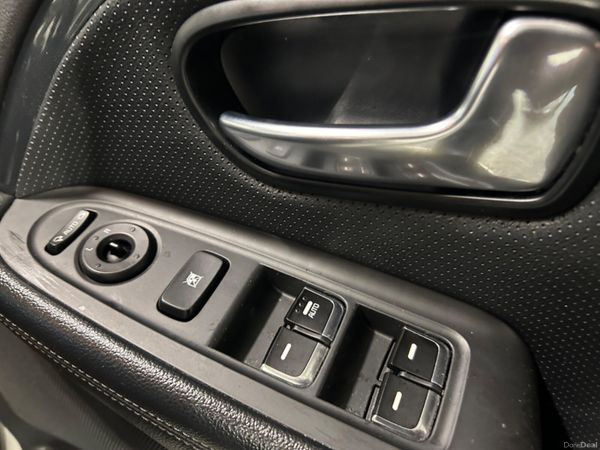 Kia Carens 2015 378311653