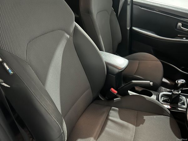 Kia Carens 2015 378311657