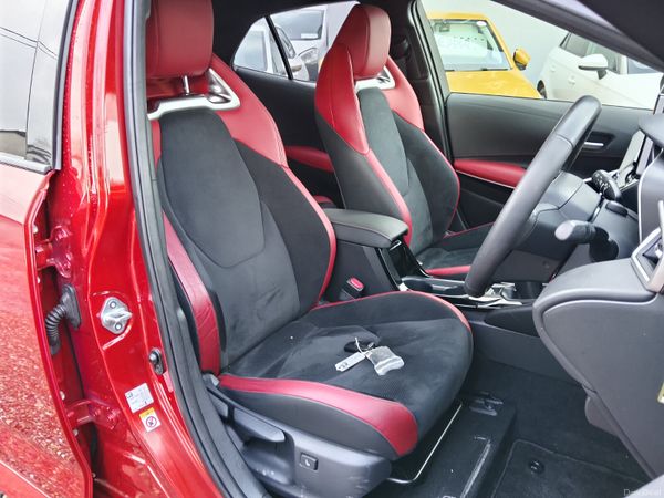 Toyota Corolla Sport 1.2 Manual 378462349