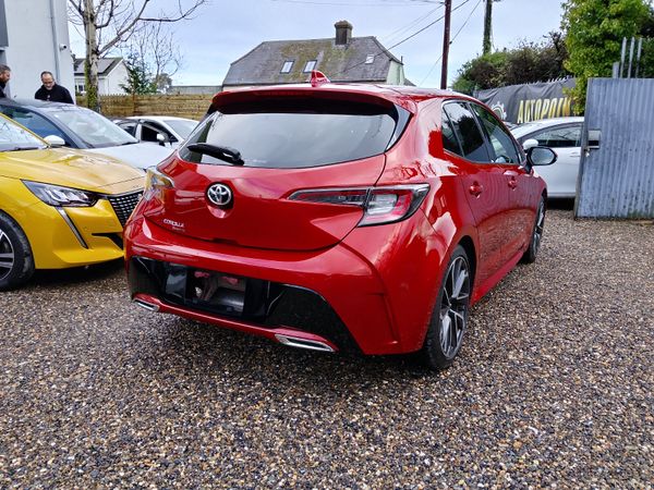 Toyota Corolla Sport 1.2 Manual 378462352