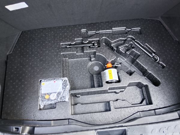 Toyota C-HR 1.8 Hybrid Auto 378462633