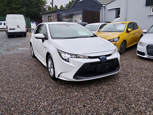 Toyota Corolla Hybrid Saloon 378463111