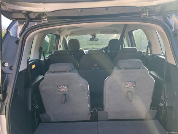 Peugeot 5008 2015 Diesel 7 seater. 378482869