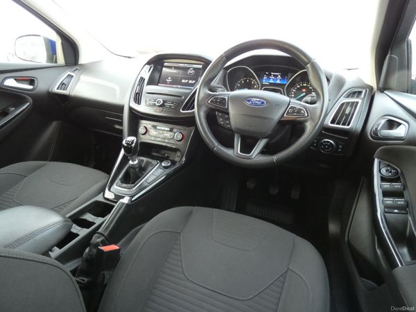 Ford Focus 1.0 Ecoboost Turbo 125PS Titanium 378401336