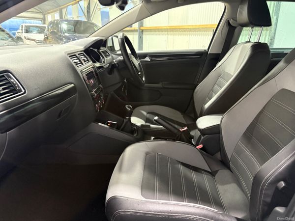 2016 Volkswagen Jetta Highline 2.0 TDi Manual 378413547