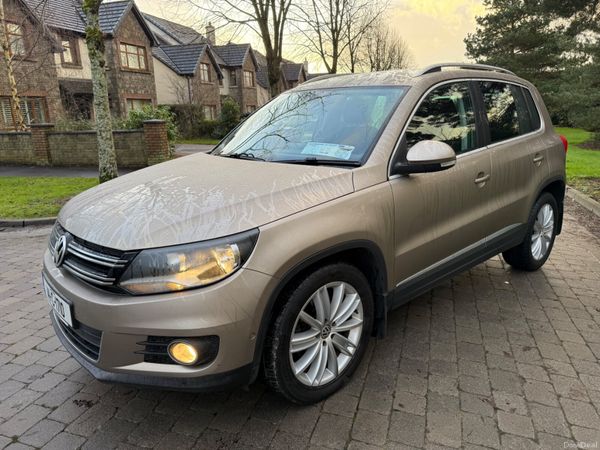 Volkswagen Tiguan 2014 LOW MILEAGE 378569515