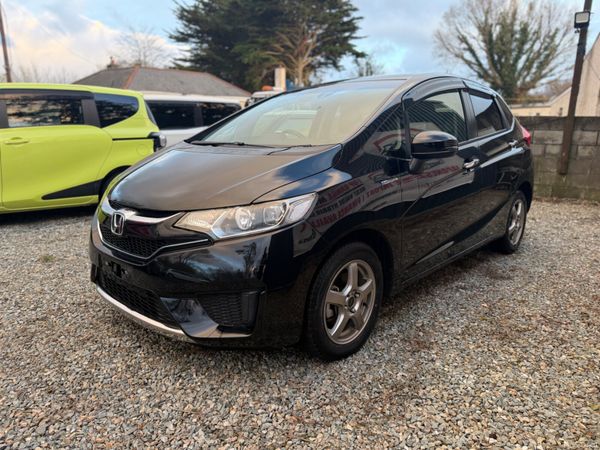 Honda Fit 2017 **low Milage ** 378569723