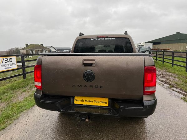 151 Volkswagen Amarok Highline 180bhp black Ed 378569895