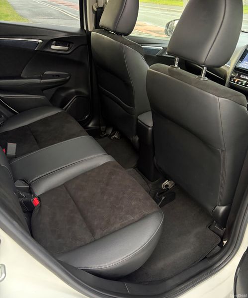 2016 Honda Shuttle 1.5 Hybrid HIGH SPEC 378589683