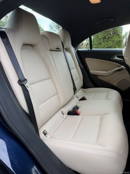 Extremely Low Km Automatic 171 Mercedes CLA! 378505659