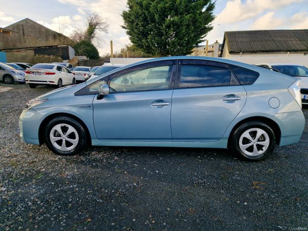 2014 Toyota Prius G pack |Half leather interior 378509553