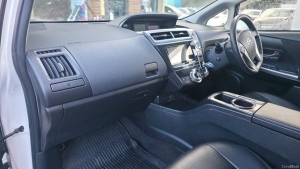 2019 Toyota Prius 7 Seater self charging Hybrid 378512527