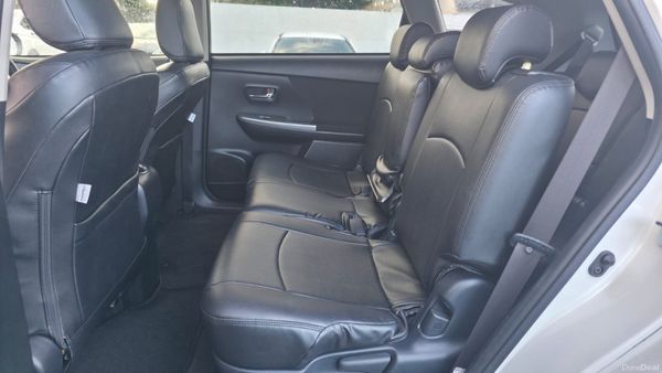 2019 Toyota Prius 7 Seater self charging Hybrid 378512538