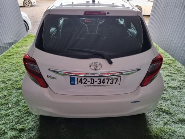 2014 Toyota Vitz Automatic 378534373