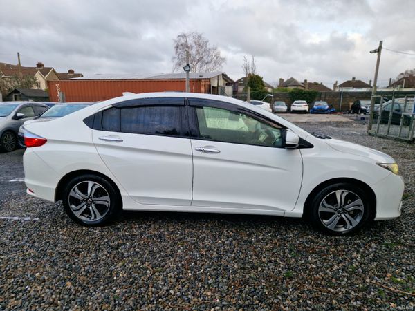 2015 Honda Grace Self charging hybrid Auto 378534847