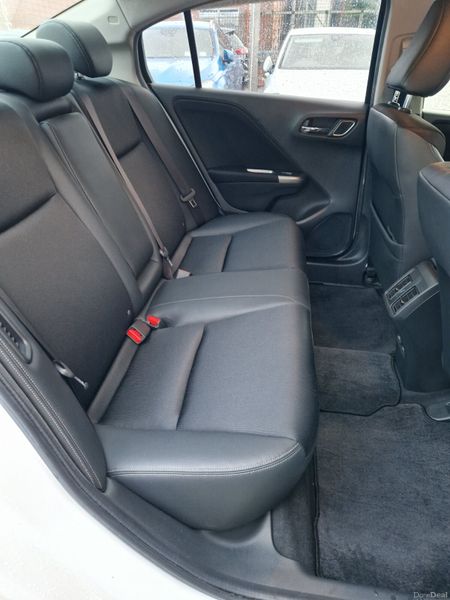 2015 Honda Grace Self charging hybrid Auto 378534851