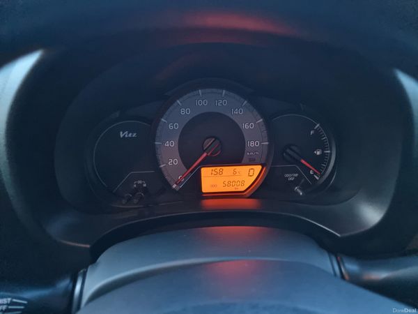 2015 Toyota Vitz Automatic 378535065