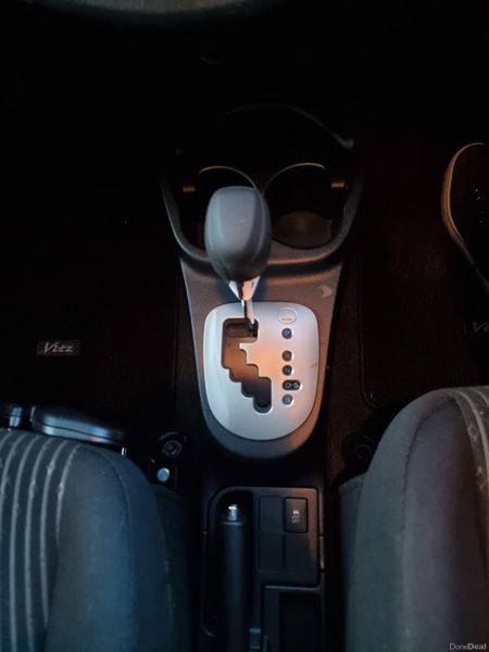 2015 Toyota Vitz Automatic 378535089
