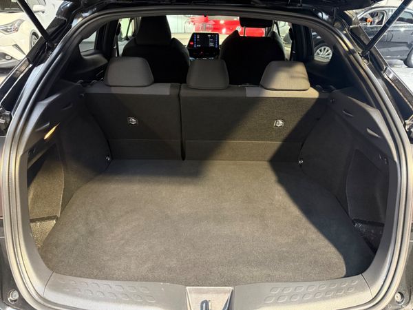2020 Toyota CHR  1.8 Hybrid automatic,41K Miles 378646181
