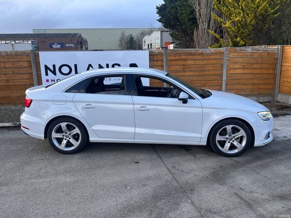 Audi A3 2018 378655214