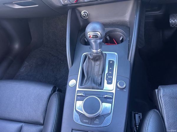 Audi A3 2018 378655225